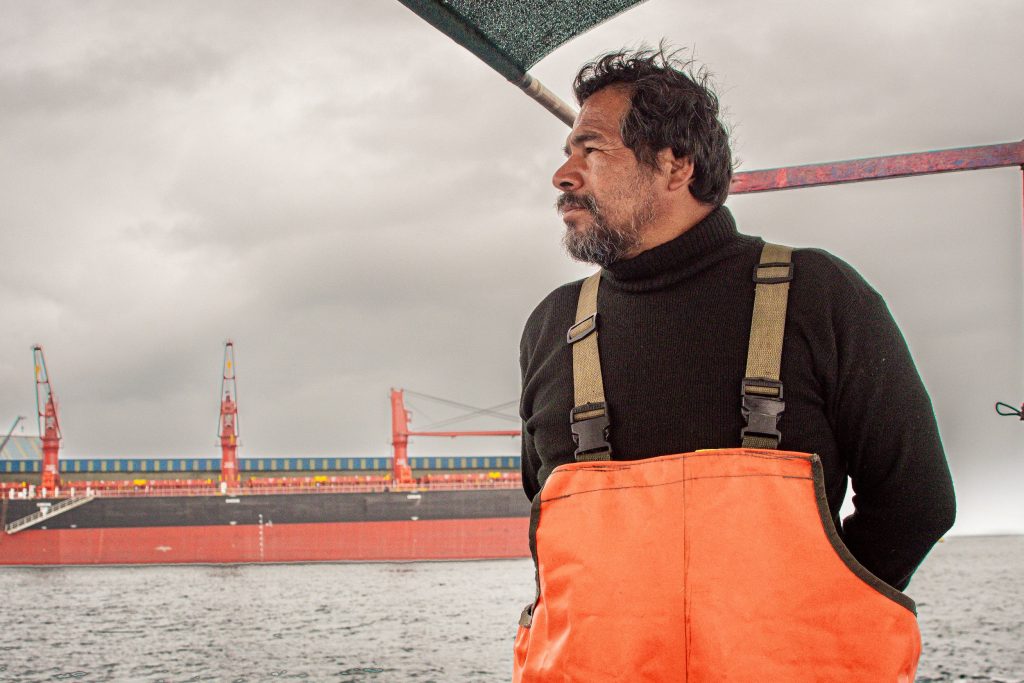 Pescadores artesanales de erizo rojo de Matarani y Mollendo logran acuerdos para proteger y aprovechar de manera sostenible los recursos marinos.